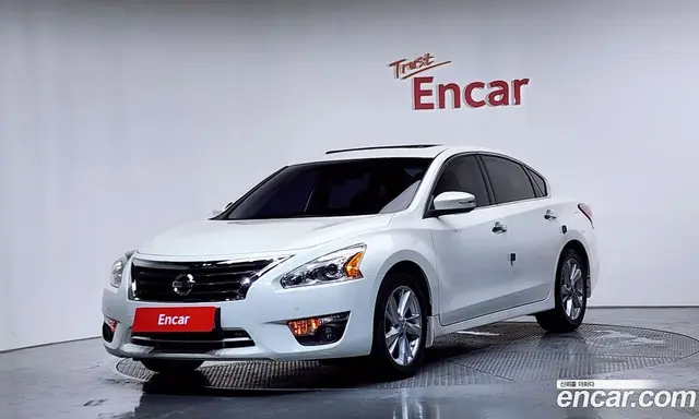 Nissan Altima, 2015, 43 178 км