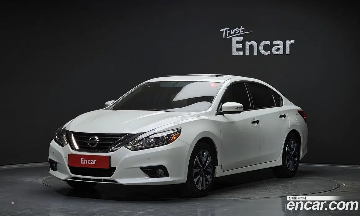 Nissan Altima 2017 2.5 автомат (гидро), фото 1 Nissan Altima 2017 2.5 автомат (гидро), фото 1