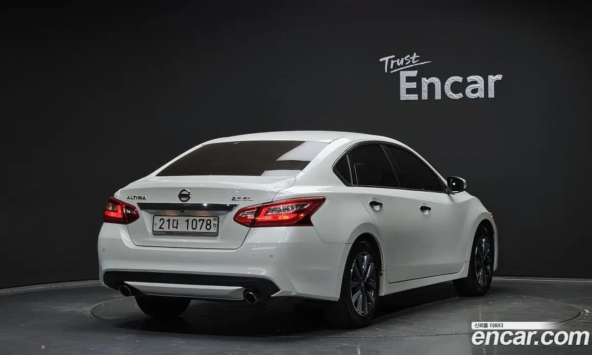 Nissan Altima 2017 2.5 автомат (гидро), фото 2 Nissan Altima 2017 2.5 автомат (гидро), фото 2