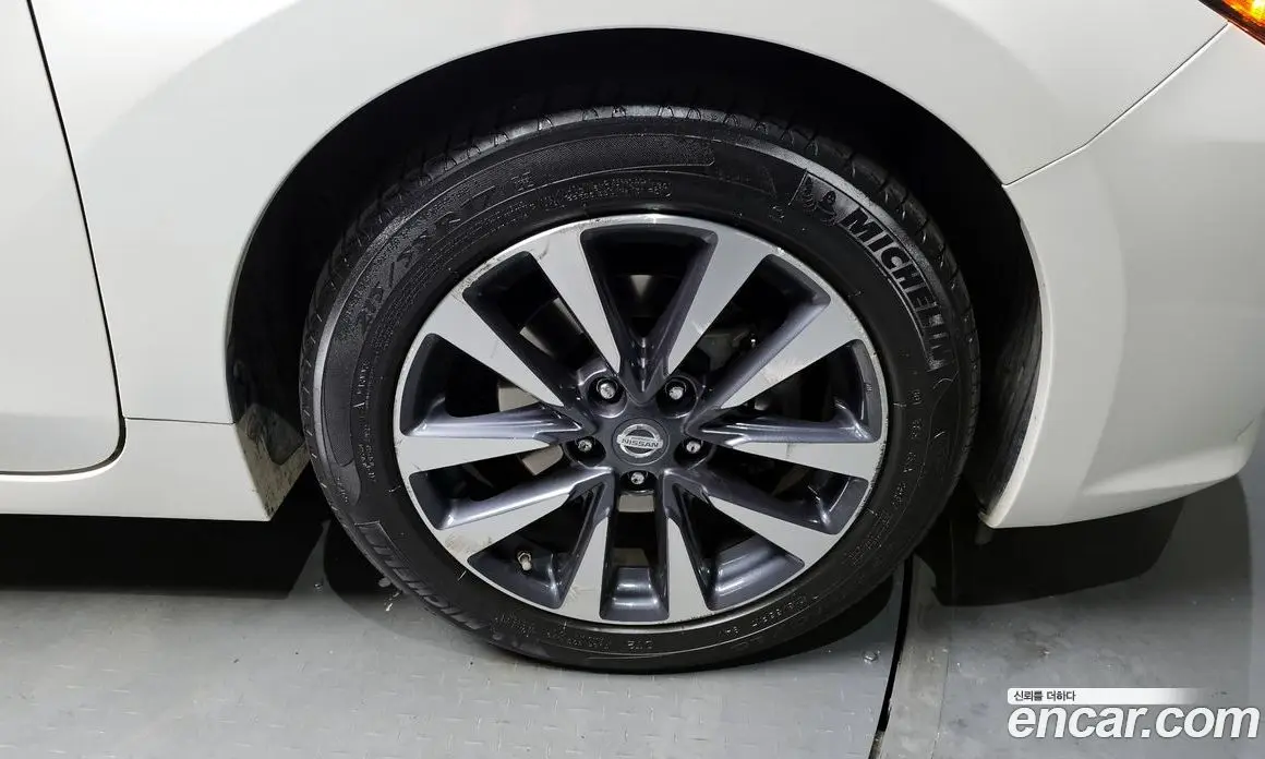 Nissan Altima 2017 2.5 автомат (гидро), фото 5 Nissan Altima 2017 2.5 автомат (гидро), фото 5