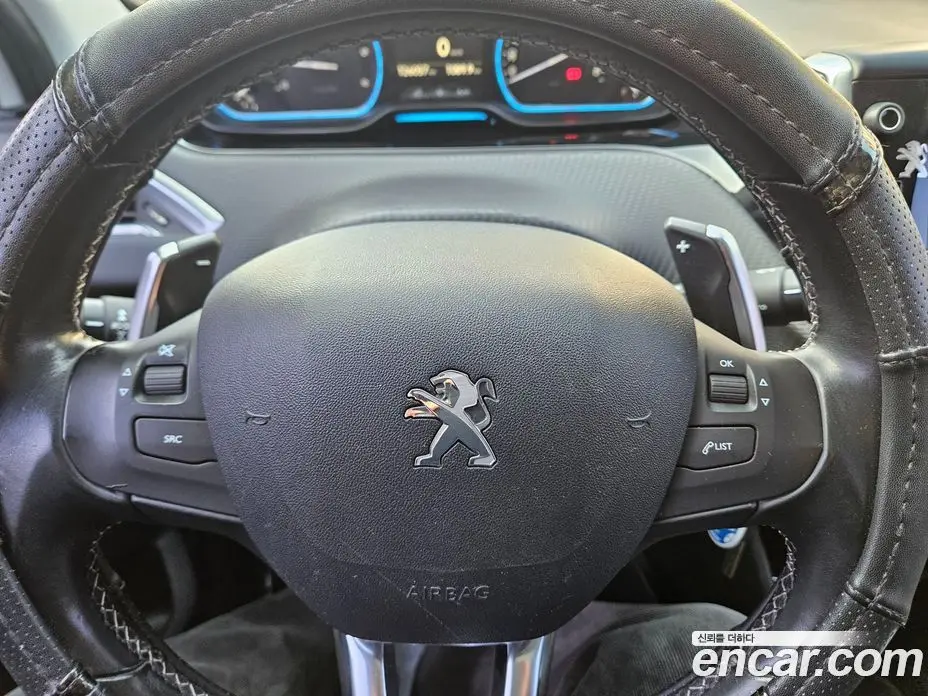 Peugeot 2008 2015 1.6 автомат (гидро), фото 15 Peugeot 2008 2015 1.6 автомат (гидро), фото 15