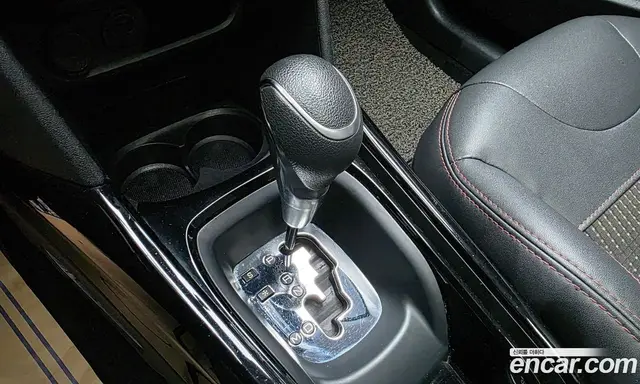 Peugeot 2008 2019 1.5 автомат (гидро), миниатюра 12