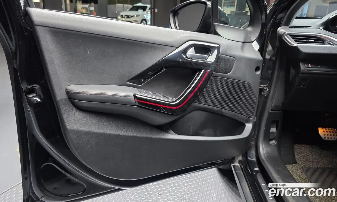 Peugeot 2008 2019 1.5 автомат (гидро), фото 14 Peugeot 2008 2019 1.5 автомат (гидро), фото 14