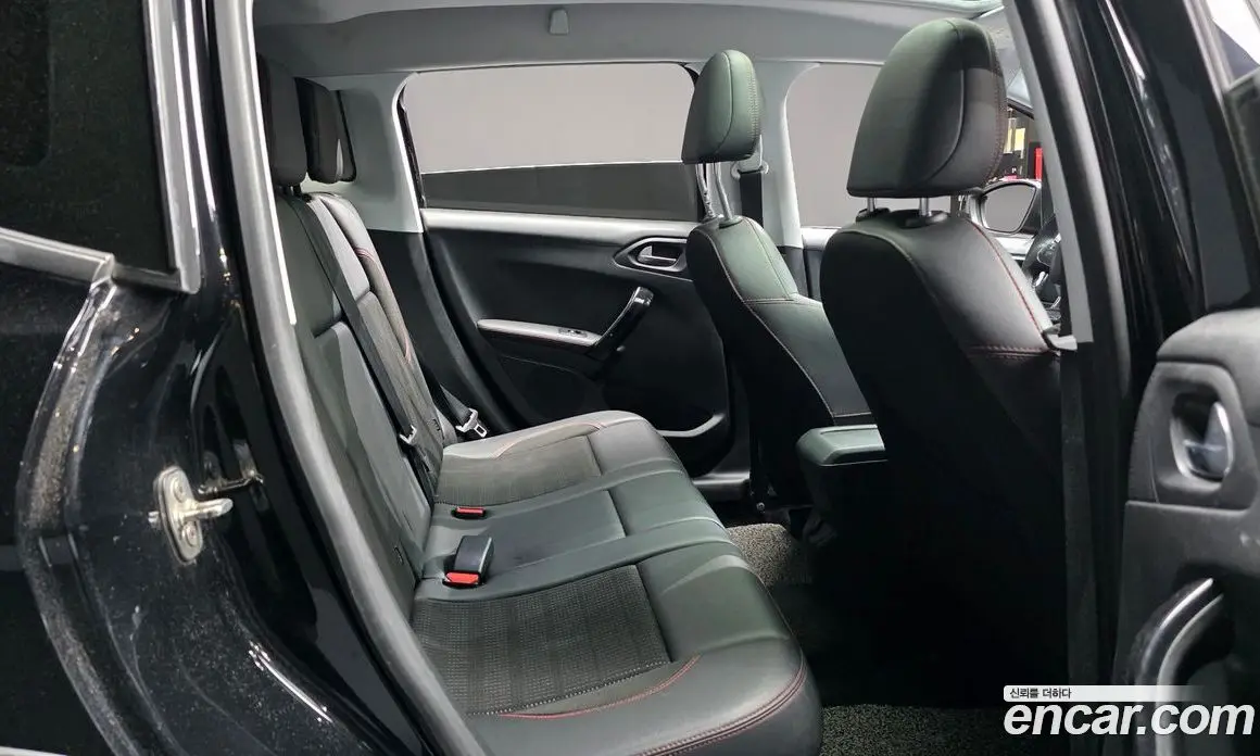 Peugeot 2008 2019 1.5 автомат (гидро), фото 17 Peugeot 2008 2019 1.5 автомат (гидро), фото 17