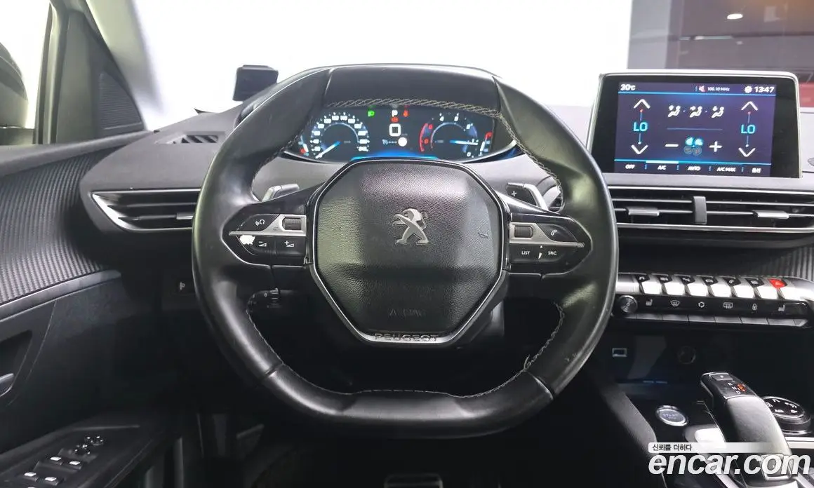Peugeot 3008 2017 1.6 автомат (гидро), фото 13