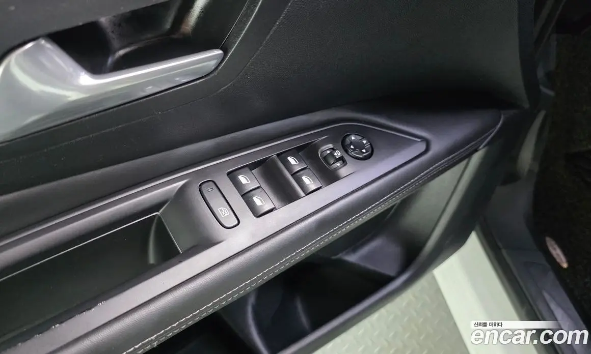 Peugeot 3008 2017 1.6 автомат (гидро), фото 19