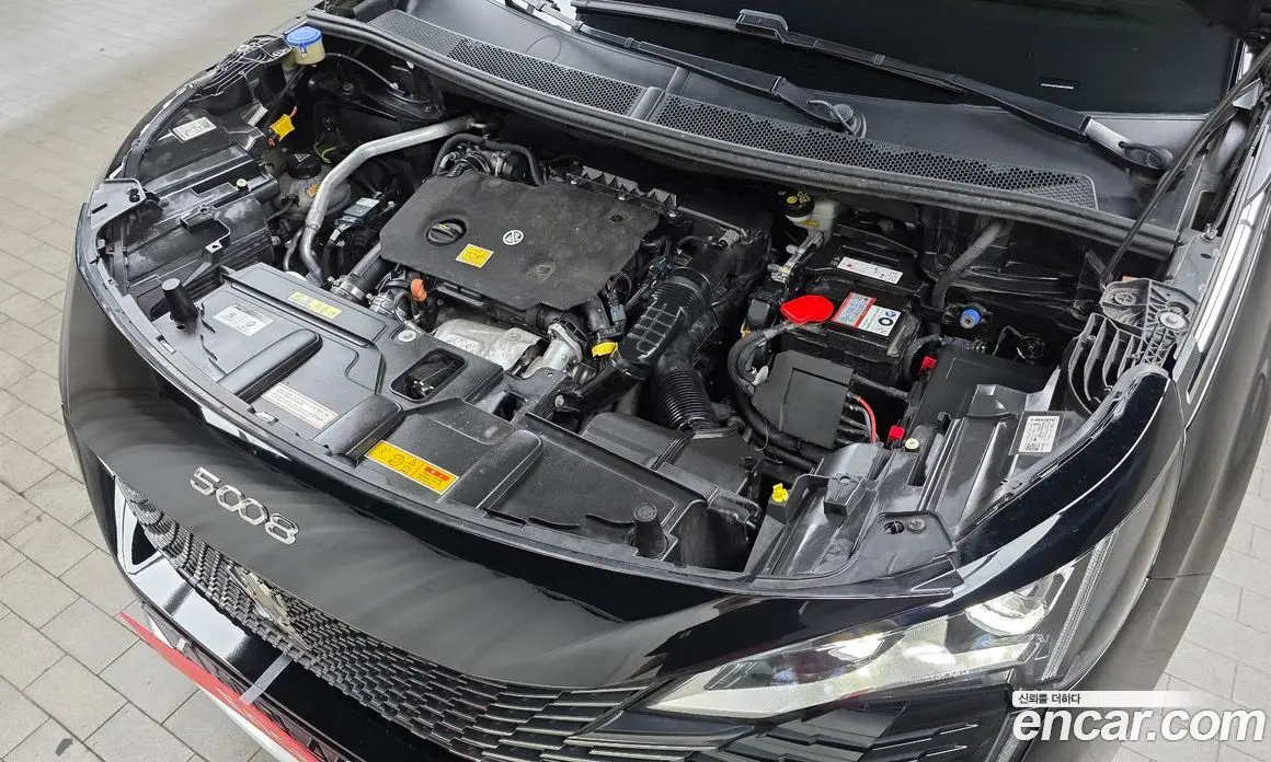 Peugeot 5008 2023 1.5 автомат (гидро), фото 6