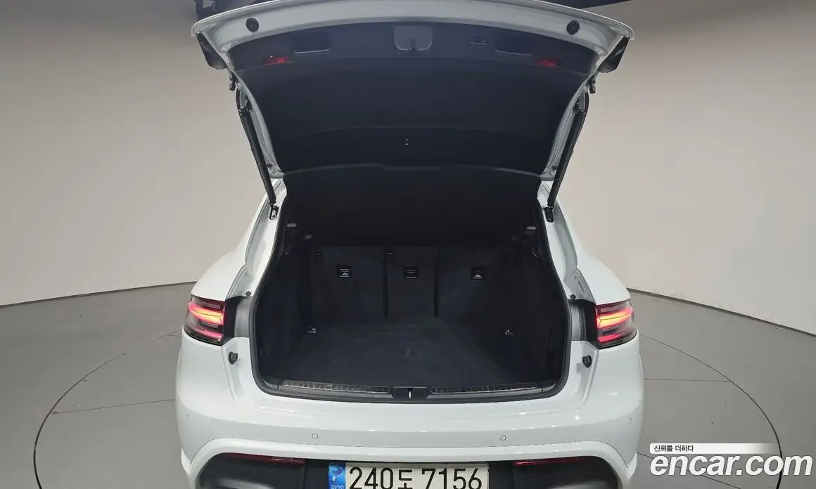 Porsche Macan 2022 2.9 автомат (гидро), фото 25 Porsche Macan 2022 2.9 автомат (гидро), фото 25