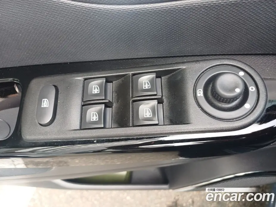 Renault (Samsung) QM3 2015 1.5 автомат (гидро), фото 12 Renault (Samsung) QM3 2015 1.5 автомат (гидро), фото 12