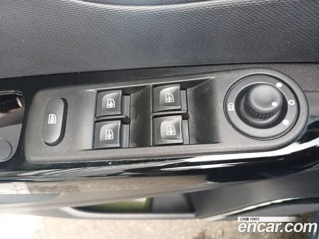 Renault (Samsung) QM3 2015 1.5 автомат (гидро), миниатюра 12