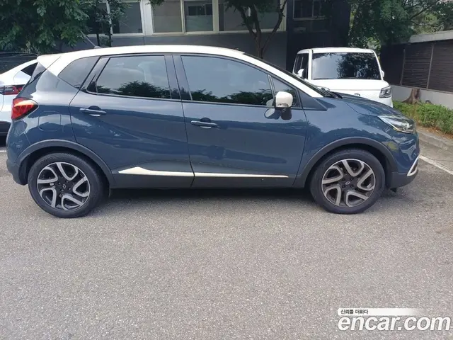 Renault (Samsung) QM3 2015 1.5 автомат (гидро), миниатюра 4 Renault (Samsung) QM3 2015 1.5 автомат (гидро), миниатюра 4