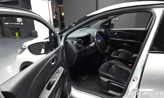 Renault (Samsung) QM3 2019 1.5 автомат (гидро), миниатюра 10 Renault (Samsung) QM3 2019 1.5 автомат (гидро), миниатюра 10