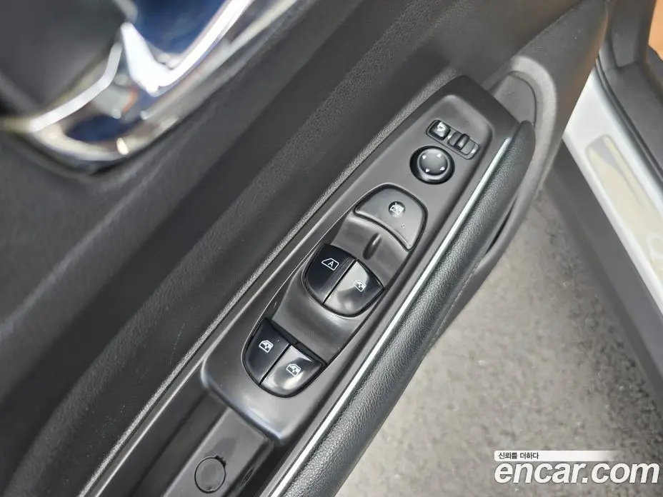 Renault (Samsung) QM6 2017 2.0 автомат (гидро), фото 16 Renault (Samsung) QM6 2017 2.0 автомат (гидро), фото 16