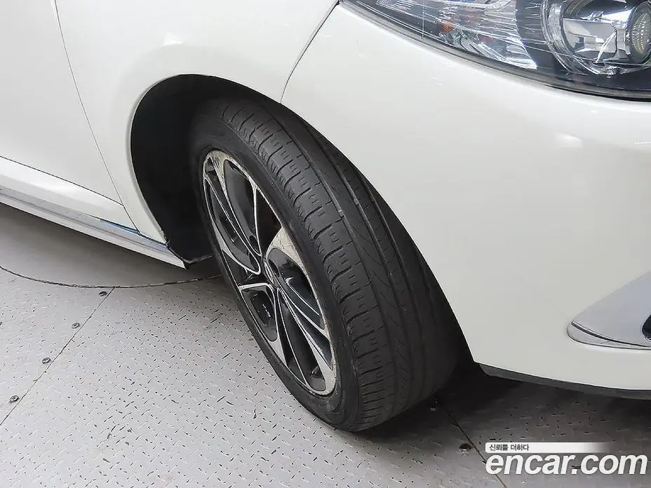 Renault (Samsung) SM3 2015 1.6 автомат (гидро), фото 5 Renault (Samsung) SM3 2015 1.6 автомат (гидро), фото 5