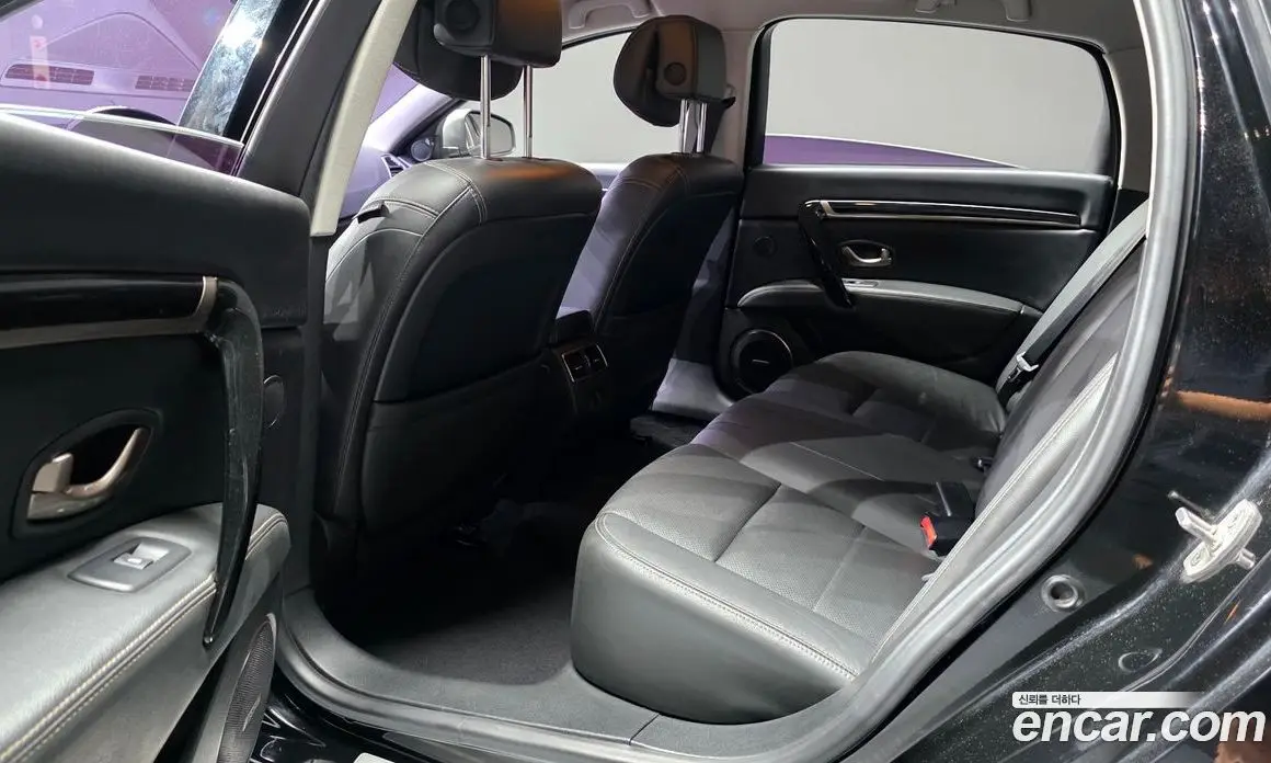 Renault (Samsung) SM7 2015 2.5 автомат (гидро), фото 18 Renault (Samsung) SM7 2015 2.5 автомат (гидро), фото 18