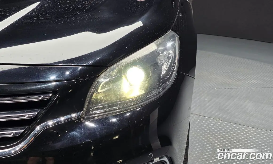 Renault (Samsung) SM7 2015 2.5 автомат (гидро), фото 8 Renault (Samsung) SM7 2015 2.5 автомат (гидро), фото 8