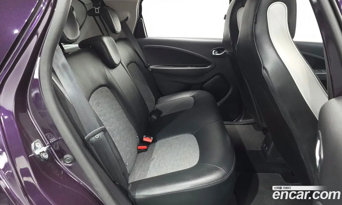 Renault (Samsung) Zoe 2021 0.2 автомат (гидро), фото 12 Renault (Samsung) Zoe 2021 0.2 автомат (гидро), фото 12