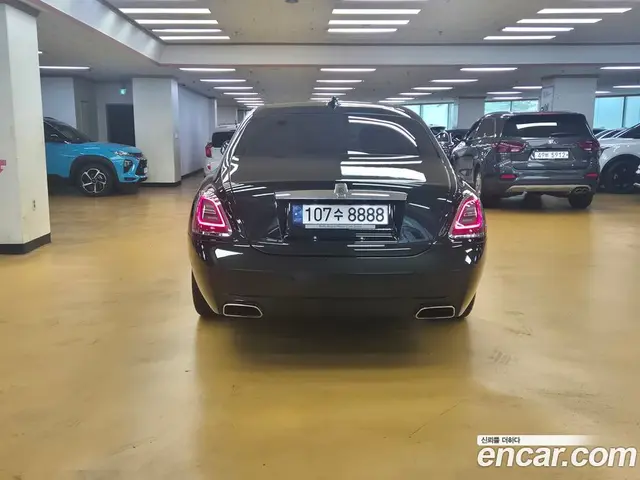 Rolls-Royce Ghost 2022 6.7 автомат (гидро), миниатюра 4 Rolls-Royce Ghost 2022 6.7 автомат (гидро), миниатюра 4