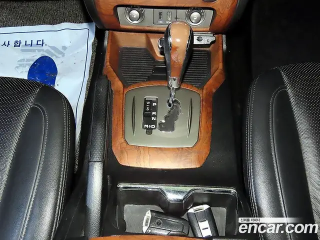 SsangYong Rexton 2016 2.2 автомат (гидро), миниатюра 9 SsangYong Rexton 2016 2.2 автомат (гидро), миниатюра 9