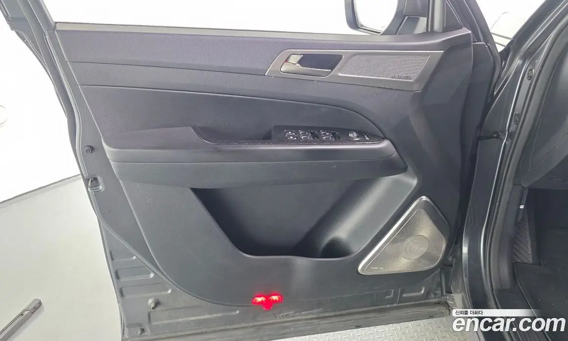 SsangYong Rexton 2018 2.2 автомат (гидро), фото 14