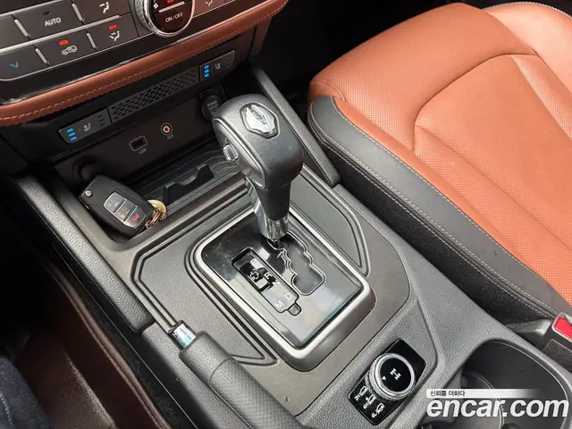 SsangYong Rexton 2018 2.2 автомат (гидро), миниатюра 9 SsangYong Rexton 2018 2.2 автомат (гидро), миниатюра 9