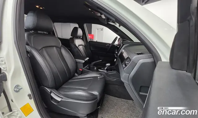 SsangYong Rexton 2022 2.2 автомат (гидро), миниатюра 10 SsangYong Rexton 2022 2.2 автомат (гидро), миниатюра 10