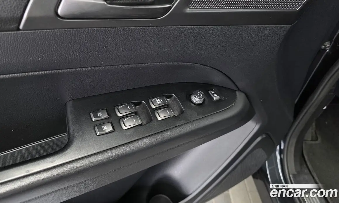 SsangYong Rexton 2022 2.2 автомат (гидро), фото 27 SsangYong Rexton 2022 2.2 автомат (гидро), фото 27