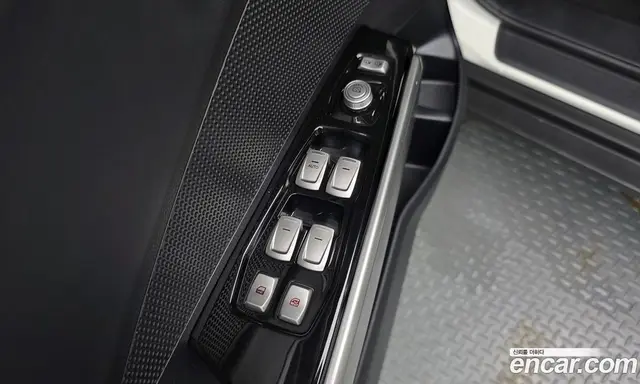 SsangYong TIBOLI 2015 1.6 автомат (гидро), миниатюра 11 SsangYong TIBOLI 2015 1.6 автомат (гидро), миниатюра 11