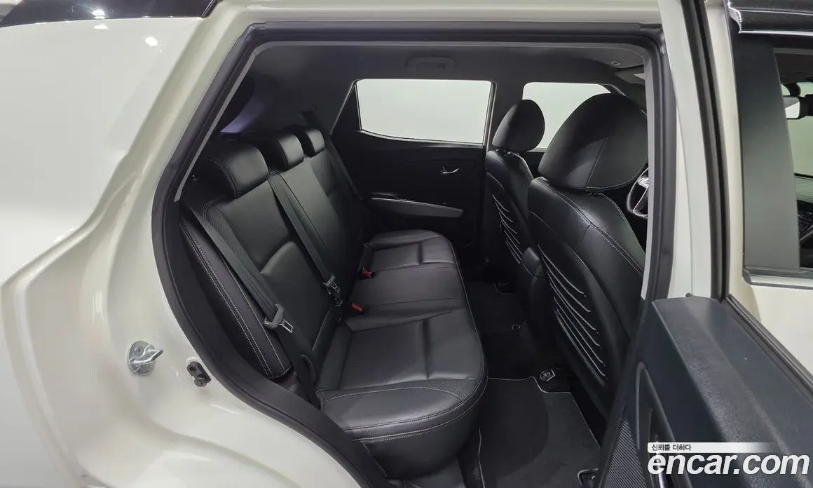 SsangYong TIBOLI 2015 1.6 автомат (гидро), фото 18 SsangYong TIBOLI 2015 1.6 автомат (гидро), фото 18