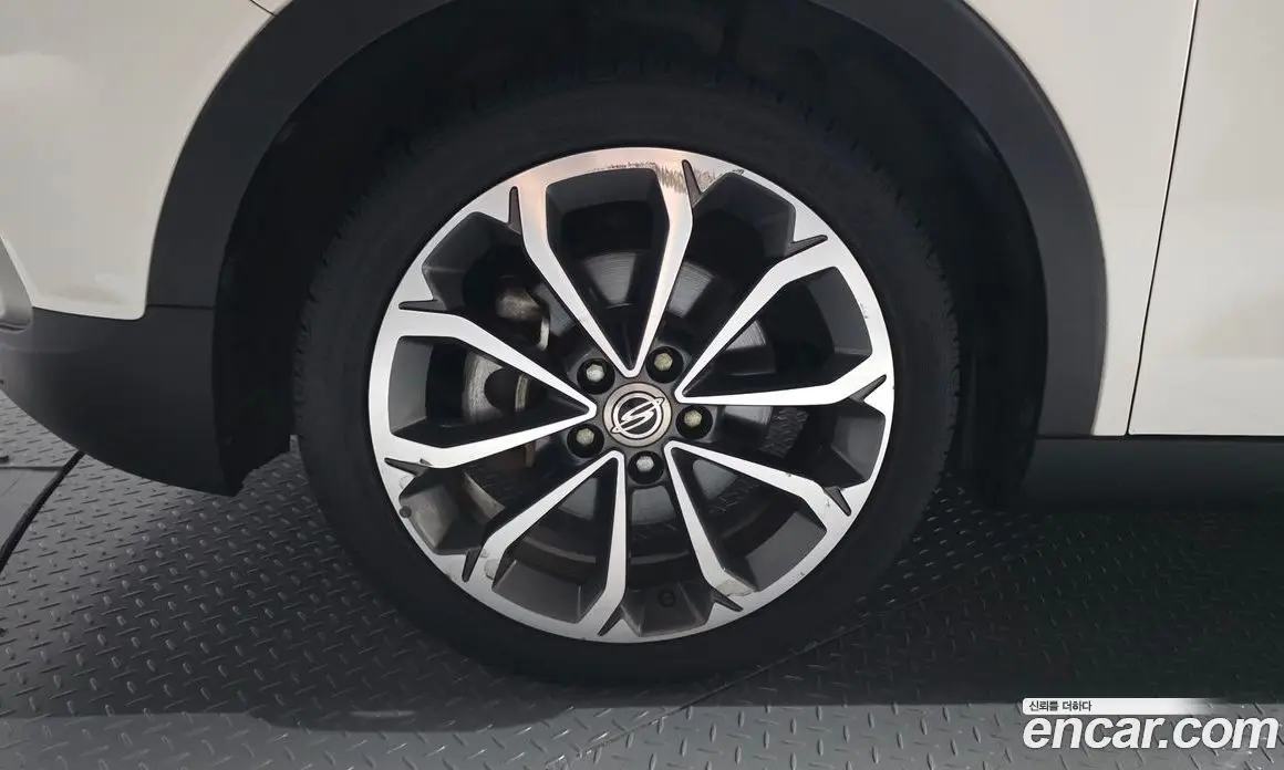 SsangYong TIBOLI 2018 1.6 автомат (гидро), фото 5