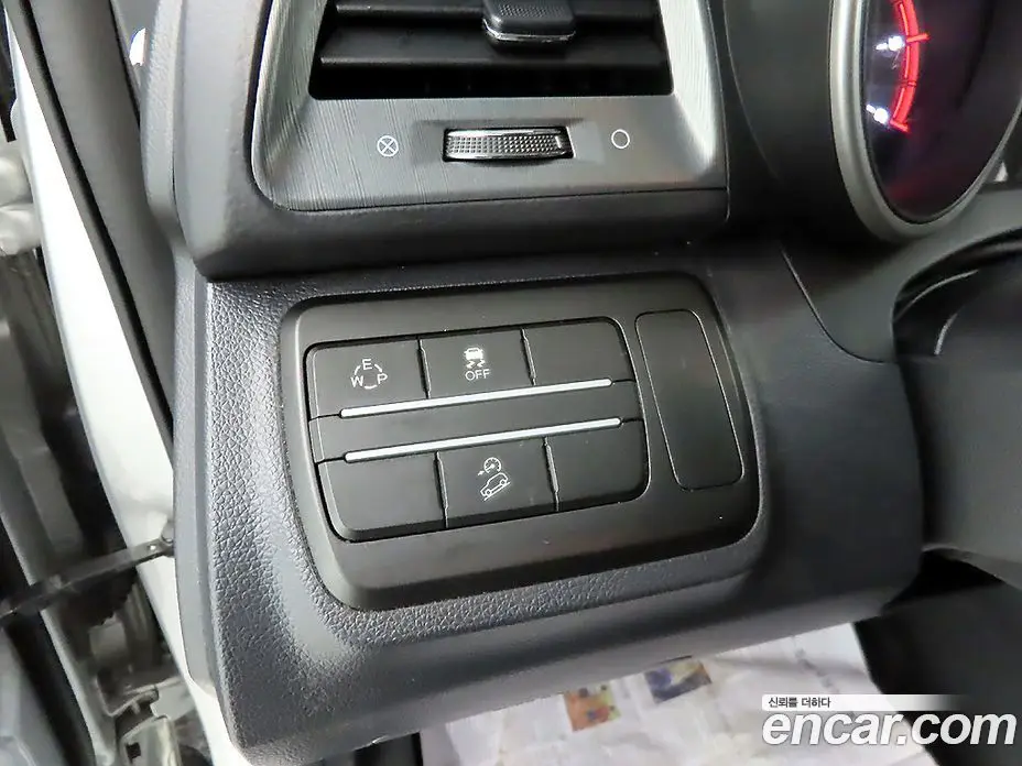 SsangYong TIBOLI 2018 1.6 автомат (гидро), фото 14 SsangYong TIBOLI 2018 1.6 автомат (гидро), фото 14