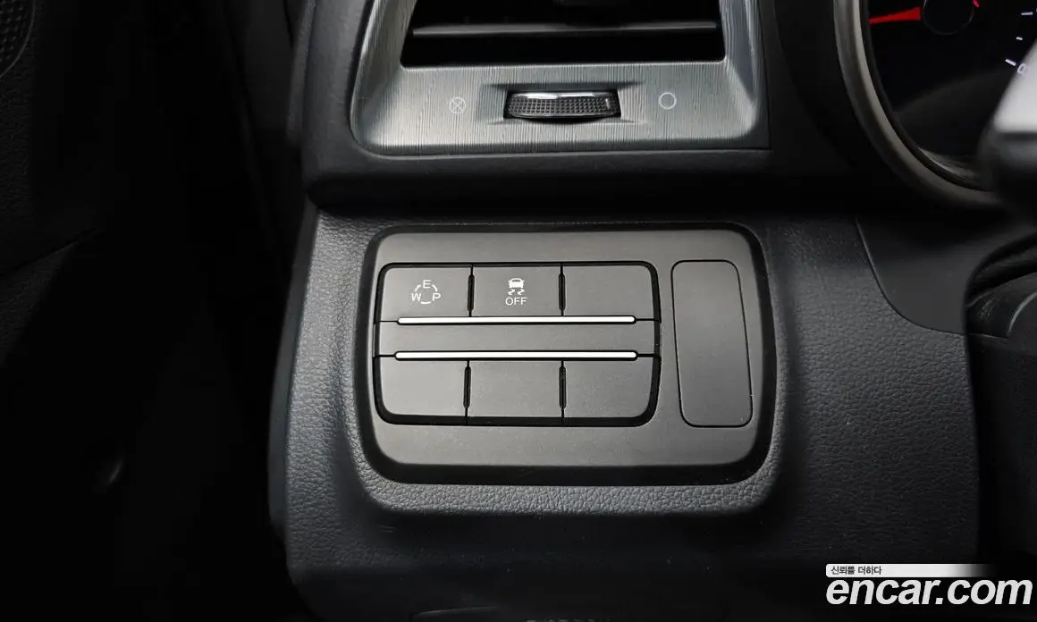 SsangYong TIBOLI 2018 1.6 автомат (гидро), фото 28