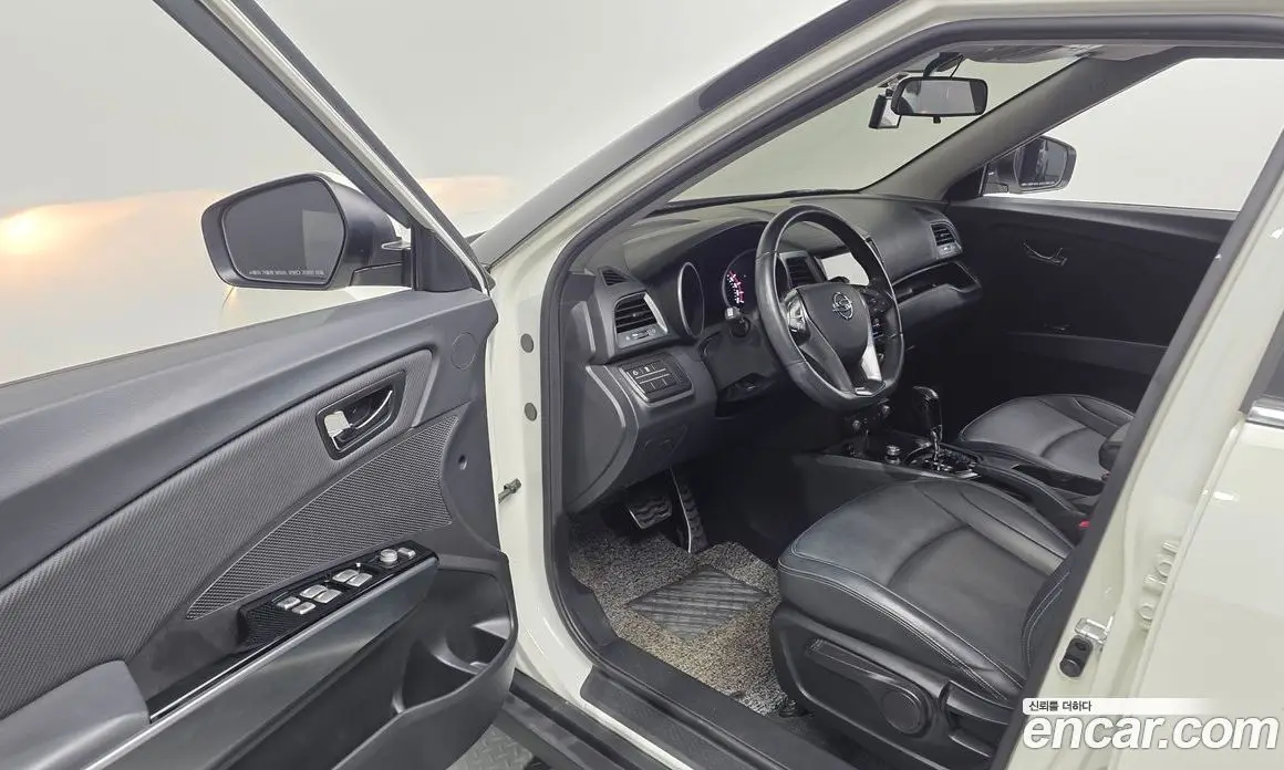 SsangYong TIBOLI 2018 1.6 автомат (гидро), фото 13