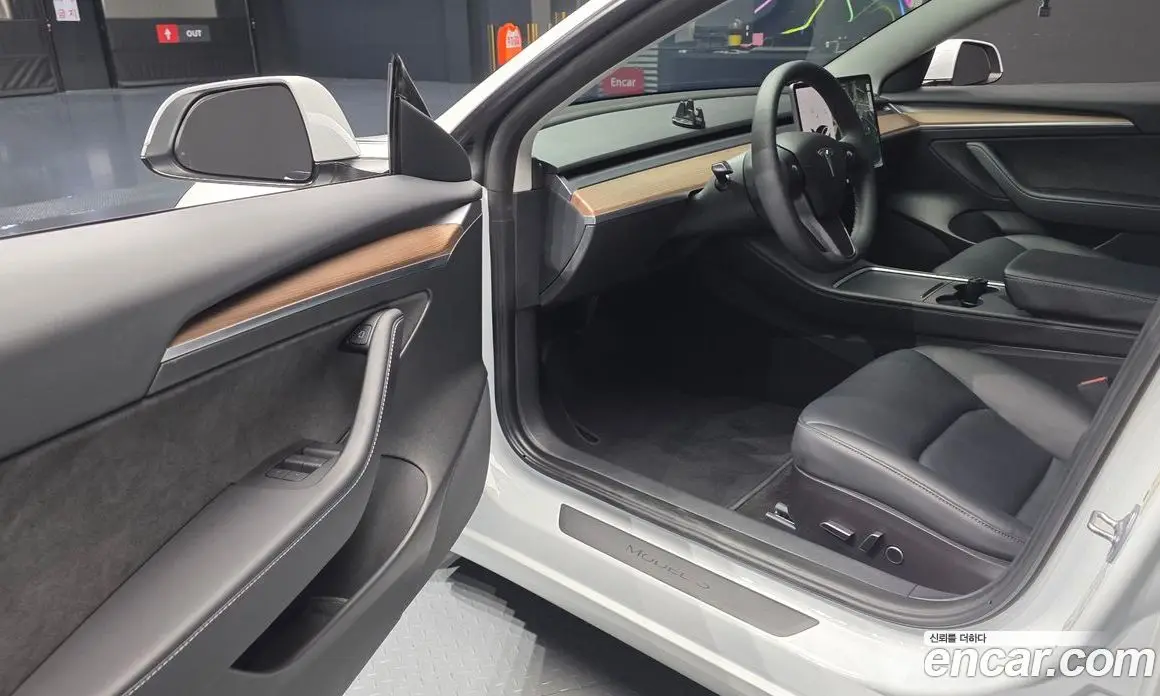 Tesla Model 3 2022 0.2 автомат (гидро), фото 12 Tesla Model 3 2022 0.2 автомат (гидро), фото 12