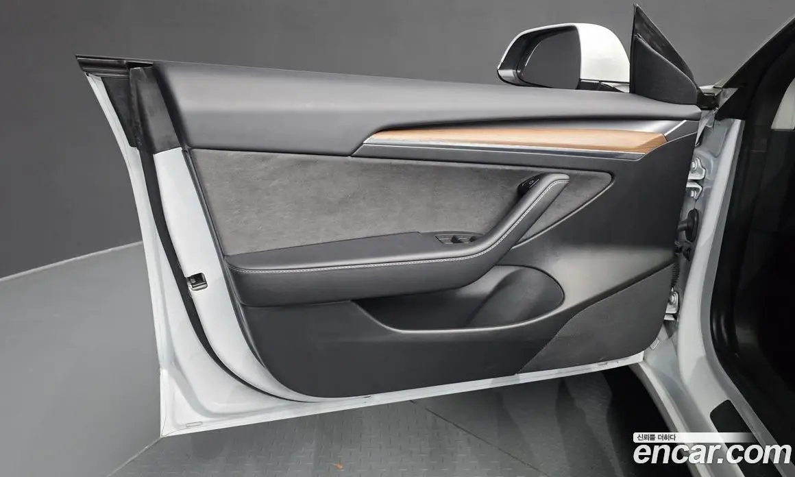 Tesla Model 3 2022 0.2 автомат (гидро), фото 13 Tesla Model 3 2022 0.2 автомат (гидро), фото 13