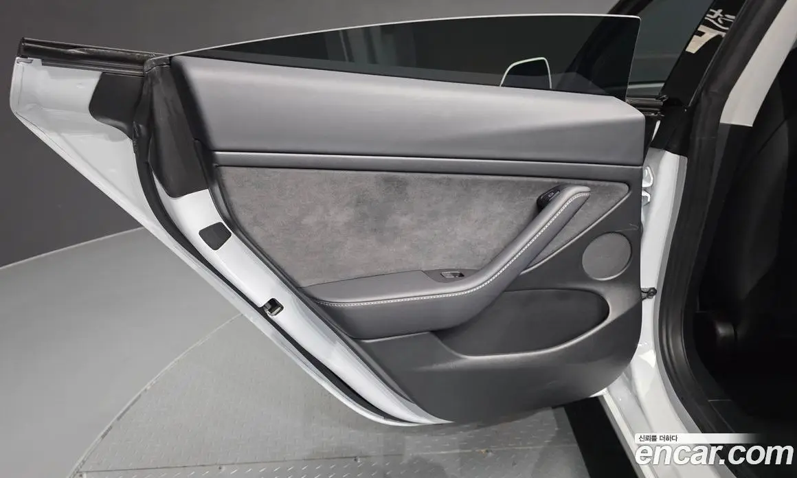 Tesla Model 3 2022 0.2 автомат (гидро), фото 14 Tesla Model 3 2022 0.2 автомат (гидро), фото 14