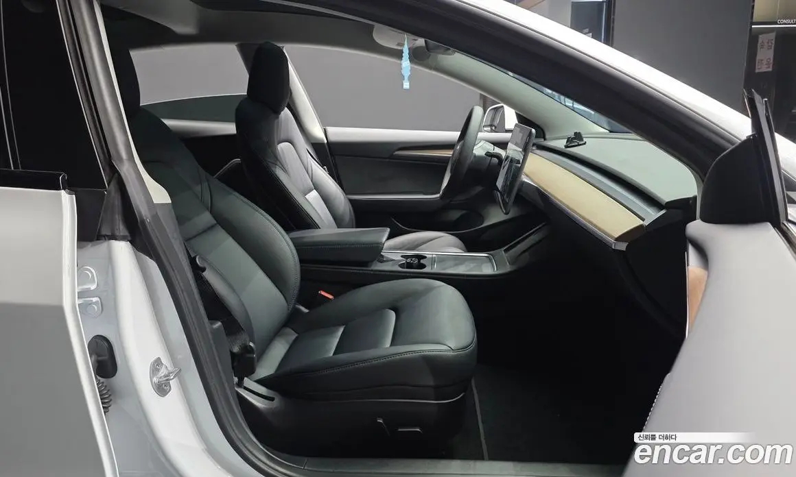Tesla Model 3 2022 0.2 автомат (гидро), фото 15 Tesla Model 3 2022 0.2 автомат (гидро), фото 15