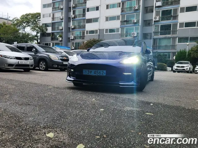 Tesla Model 3 2022 автомат (гидро), миниатюра 1 Tesla Model 3 2022 автомат (гидро), миниатюра 1