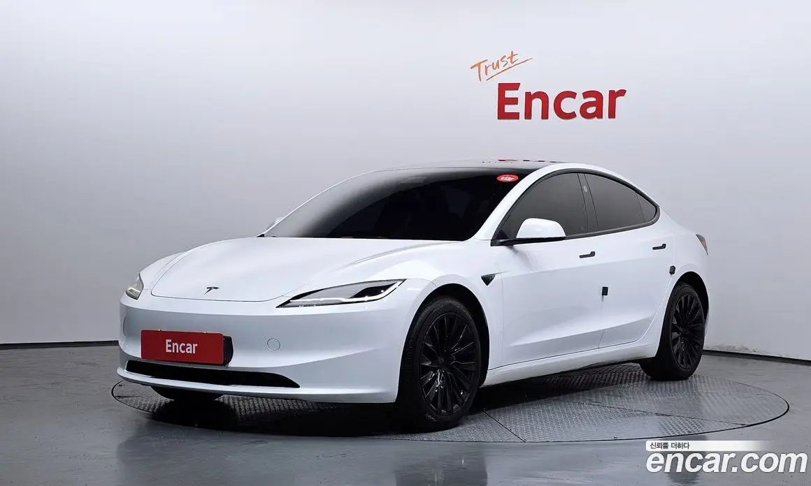 Tesla Model 3 2024 0.2 автомат (гидро), фото 1 Tesla Model 3 2024 0.2 автомат (гидро), фото 1