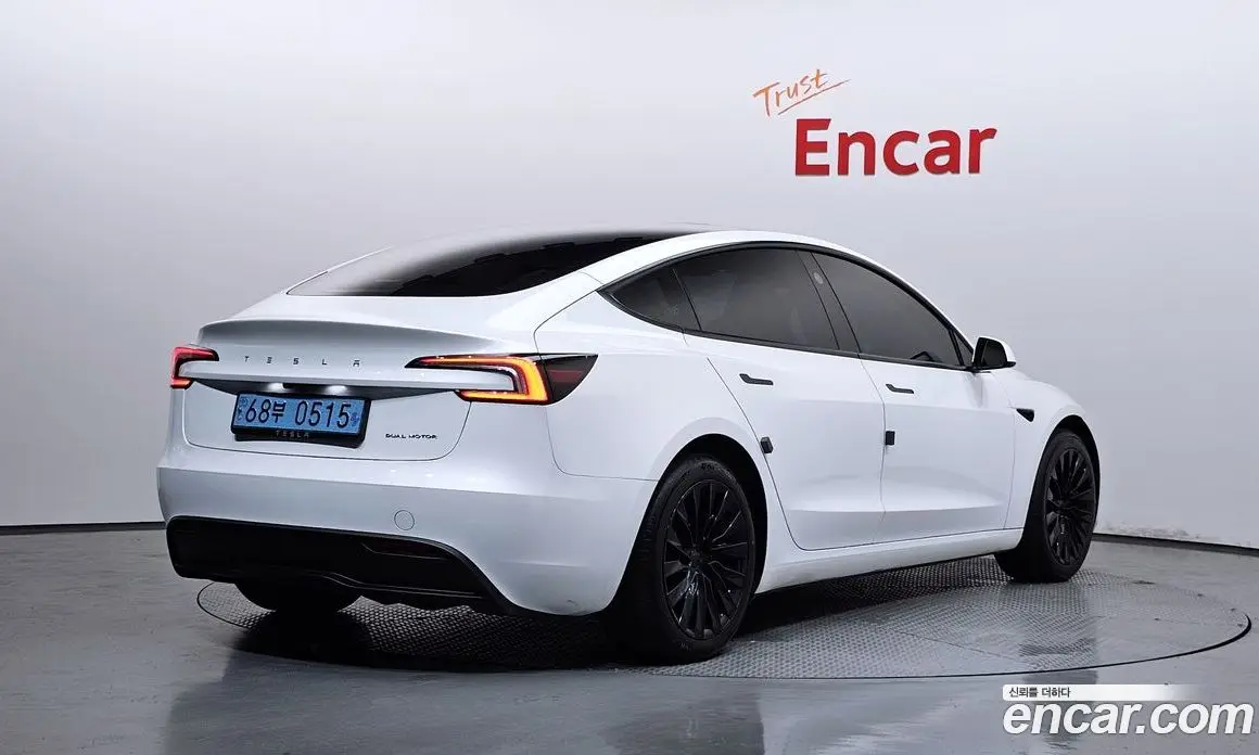 Tesla Model 3 2024 0.2 автомат (гидро), фото 2 Tesla Model 3 2024 0.2 автомат (гидро), фото 2