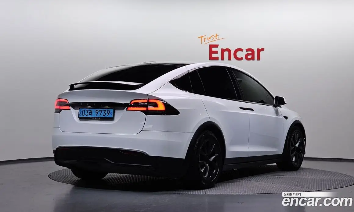 Tesla Model X 2023 0.3 автомат (гидро), фото 1 Tesla Model X 2023 0.3 автомат (гидро), фото 1
