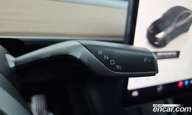 Tesla Model Y 2022 0.2 автомат (гидро), миниатюра 12