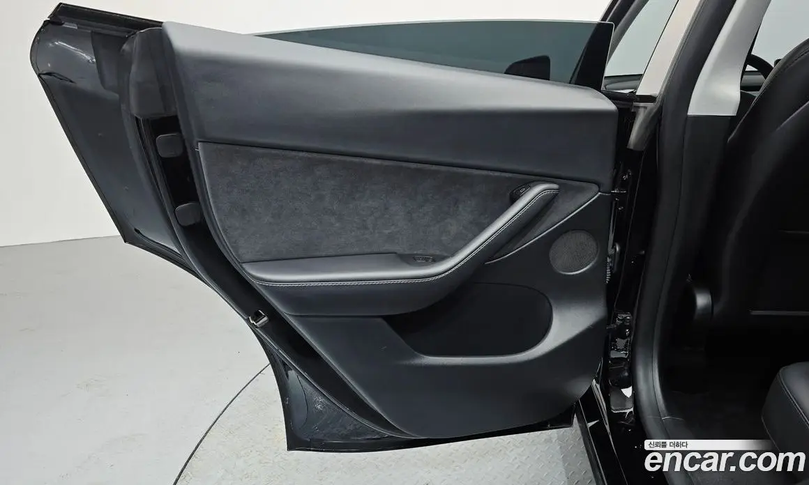 Tesla Model Y 2022 0.2 автомат (гидро), фото 15