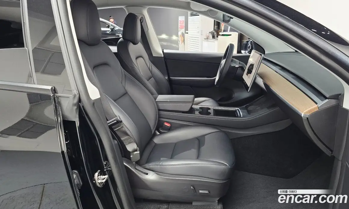 Tesla Model Y 2022 0.2 автомат (гидро), фото 16