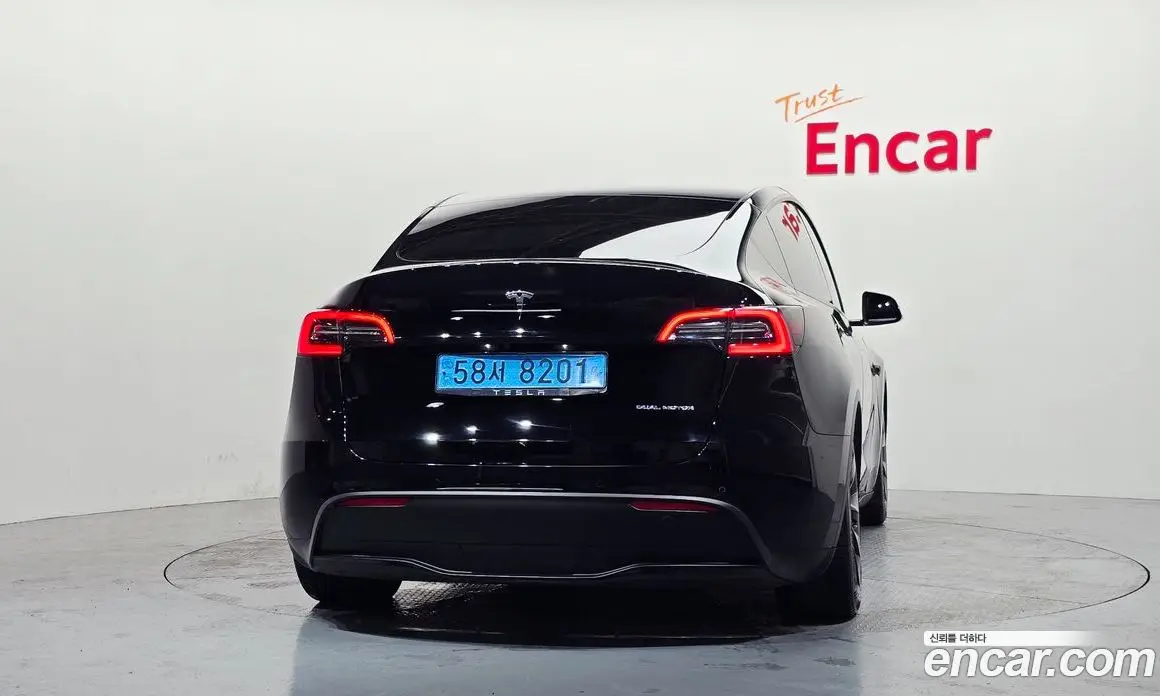 Tesla Model Y 2022 0.2 автомат (гидро), фото 4