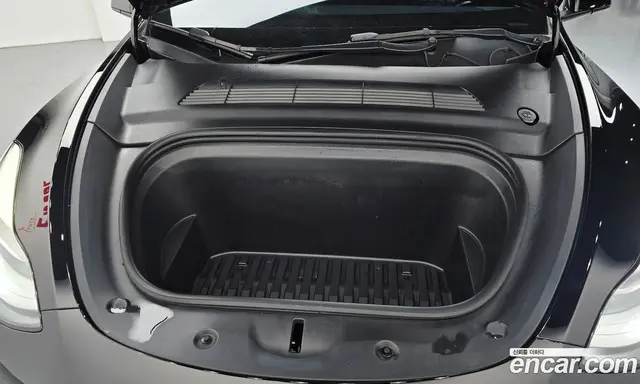 Tesla Model Y 2022 0.2 автомат (гидро), миниатюра 6