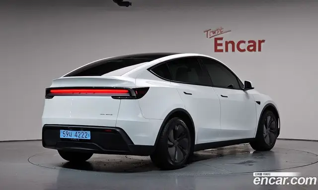 Tesla Model Y, 2025, 14 133 км