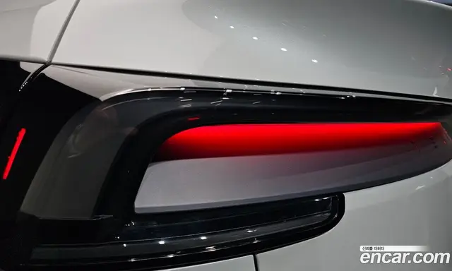 Tesla Model Y 2025 0.2 автомат (гидро), миниатюра 8 Tesla Model Y 2025 0.2 автомат (гидро), миниатюра 8