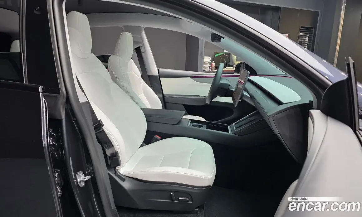 Tesla Model Y 2025 0.2 автомат (гидро), фото 17 Tesla Model Y 2025 0.2 автомат (гидро), фото 17