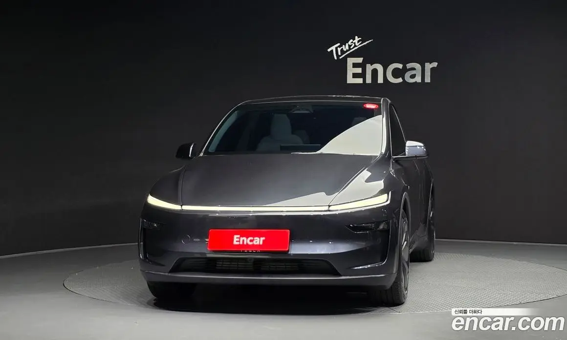 Tesla Model Y 2025 0.2 автомат (гидро), фото 3 Tesla Model Y 2025 0.2 автомат (гидро), фото 3